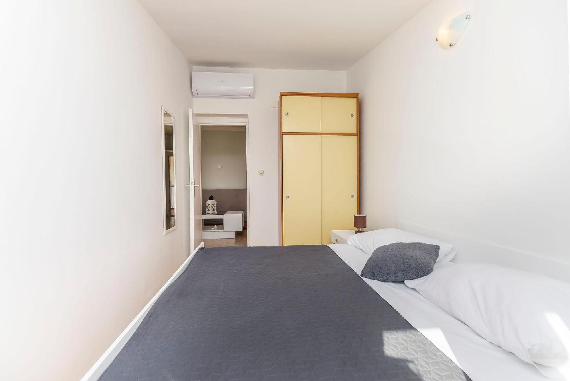 Apartments Manda 沃迪切 外观 照片